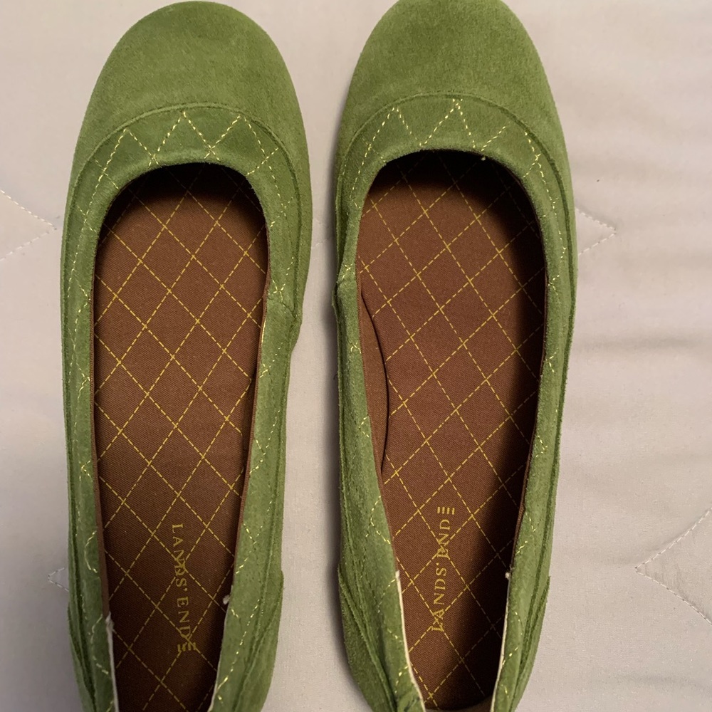Lands End flat loafer shoes. Like new